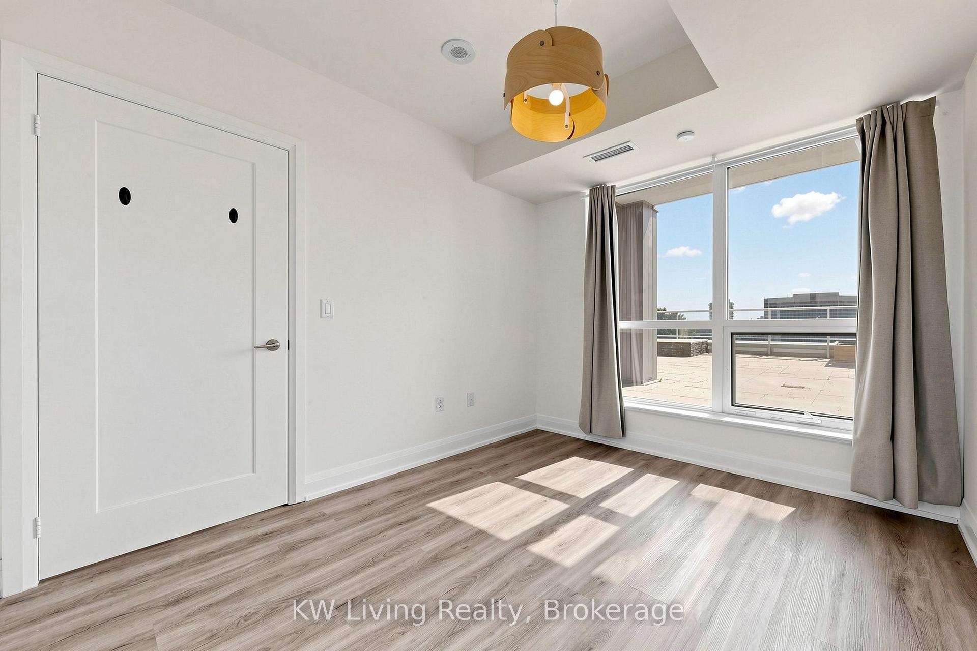 Photo 8 of Unit 312, 18 Graydon Hall Drive, North York, Parkwoods-Donalda — HOMEH