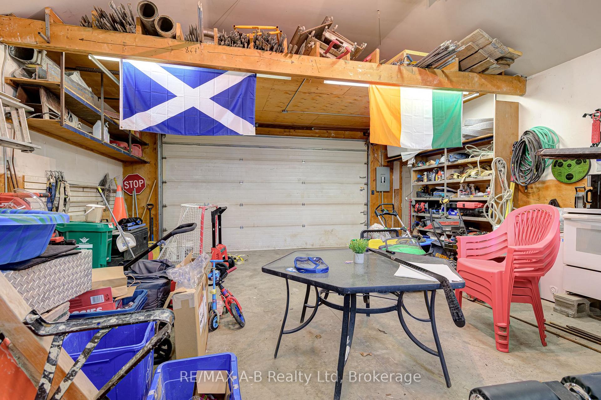 Photo 44 of 19 Linton Place, Kitchener, Stanley Park — HOMEH
