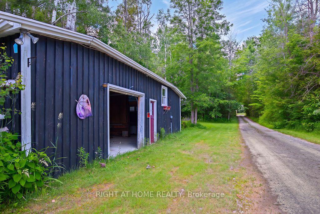 Photo 35 of 1969 North Orr Lake Road, Springwater, Elmvale — HOMEH