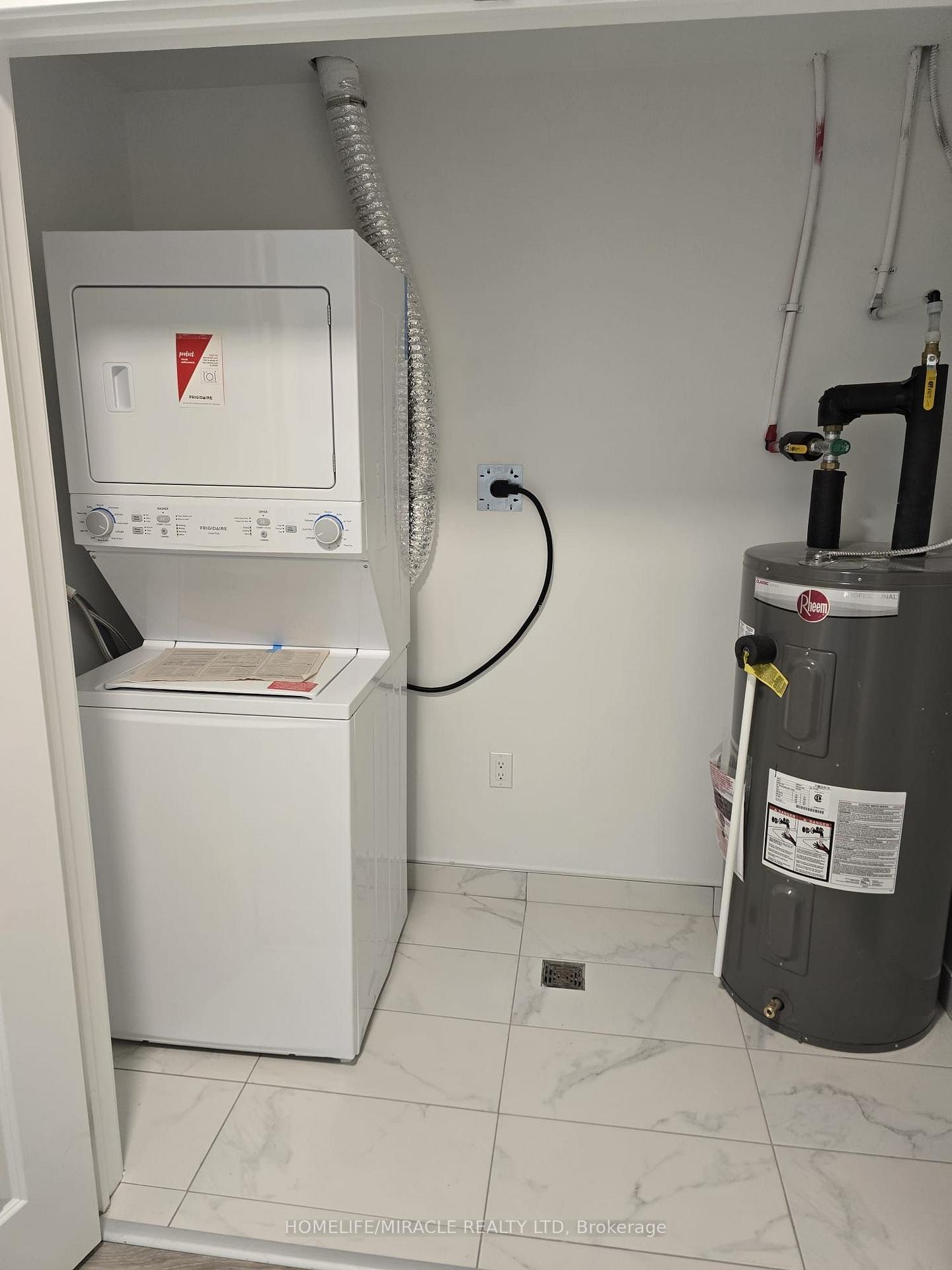 Photo 13 of Unit 113, 385 Arctic Red Drive, Oshawa, Windfields — HOMEH