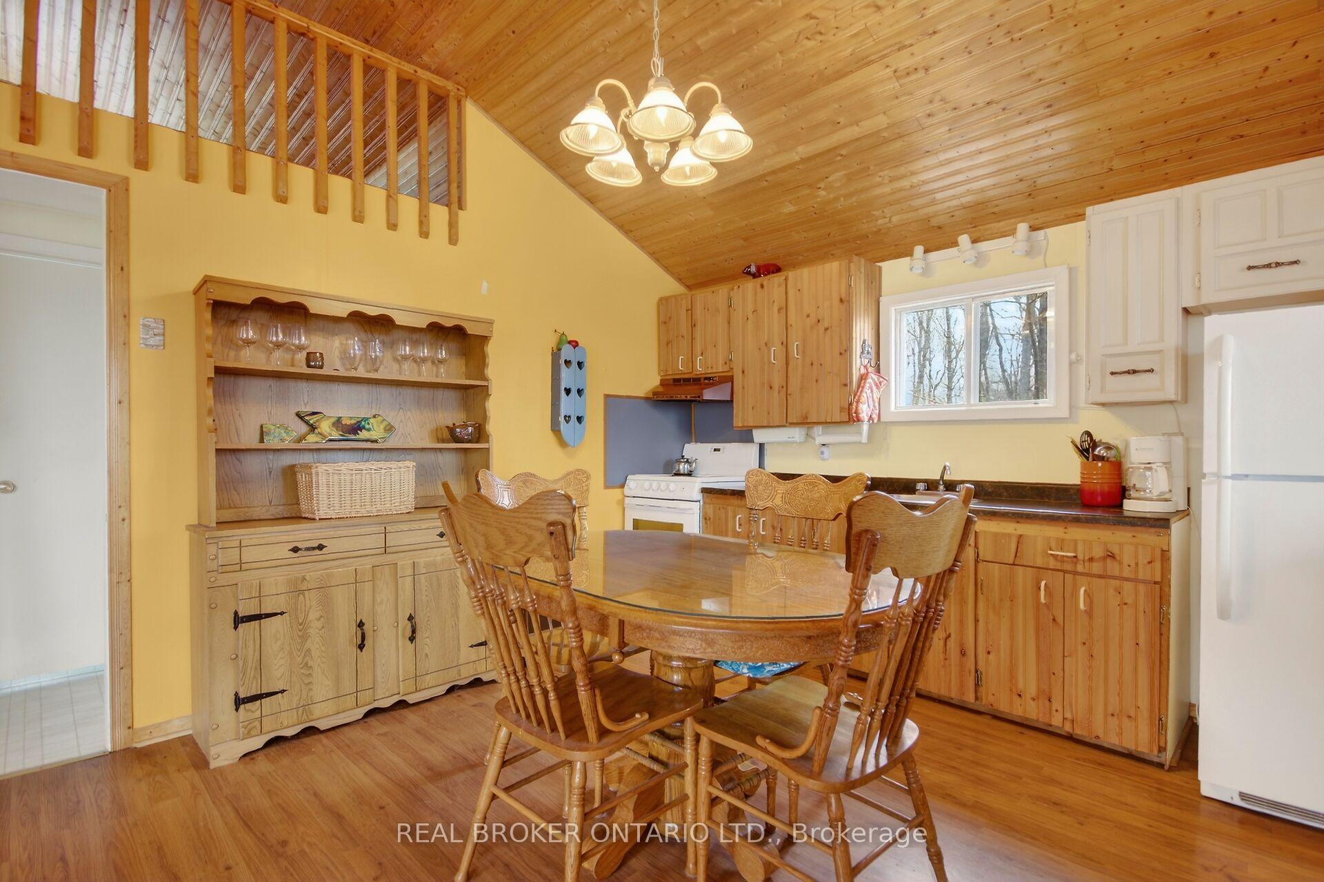 Photo 12 of 59 Fairhaven Lane, Frontenac, Frontenac South — HOMEH