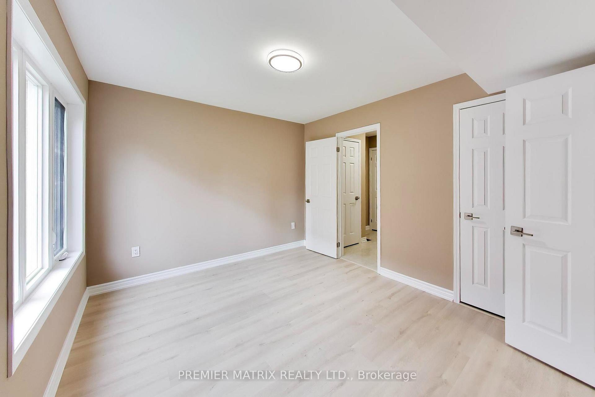 Photo 8 of 37 Shiff Crescent, Brampton, Heart Lake East — HOMEH