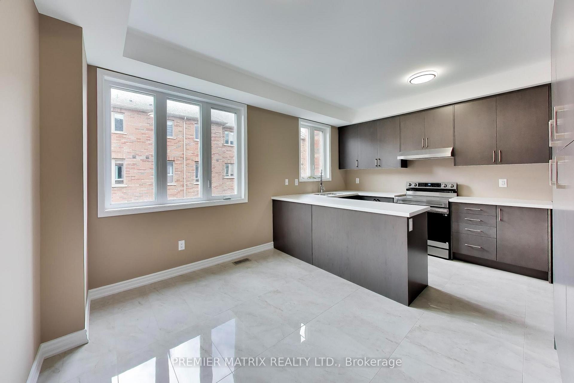 Photo 13 of 37 Shiff Crescent, Brampton, Heart Lake East — HOMEH