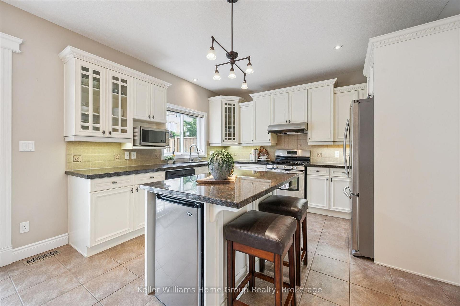 Photo 9 of 456 Kelso Drive, Waterloo, Conservation Meadows — HOMEH
