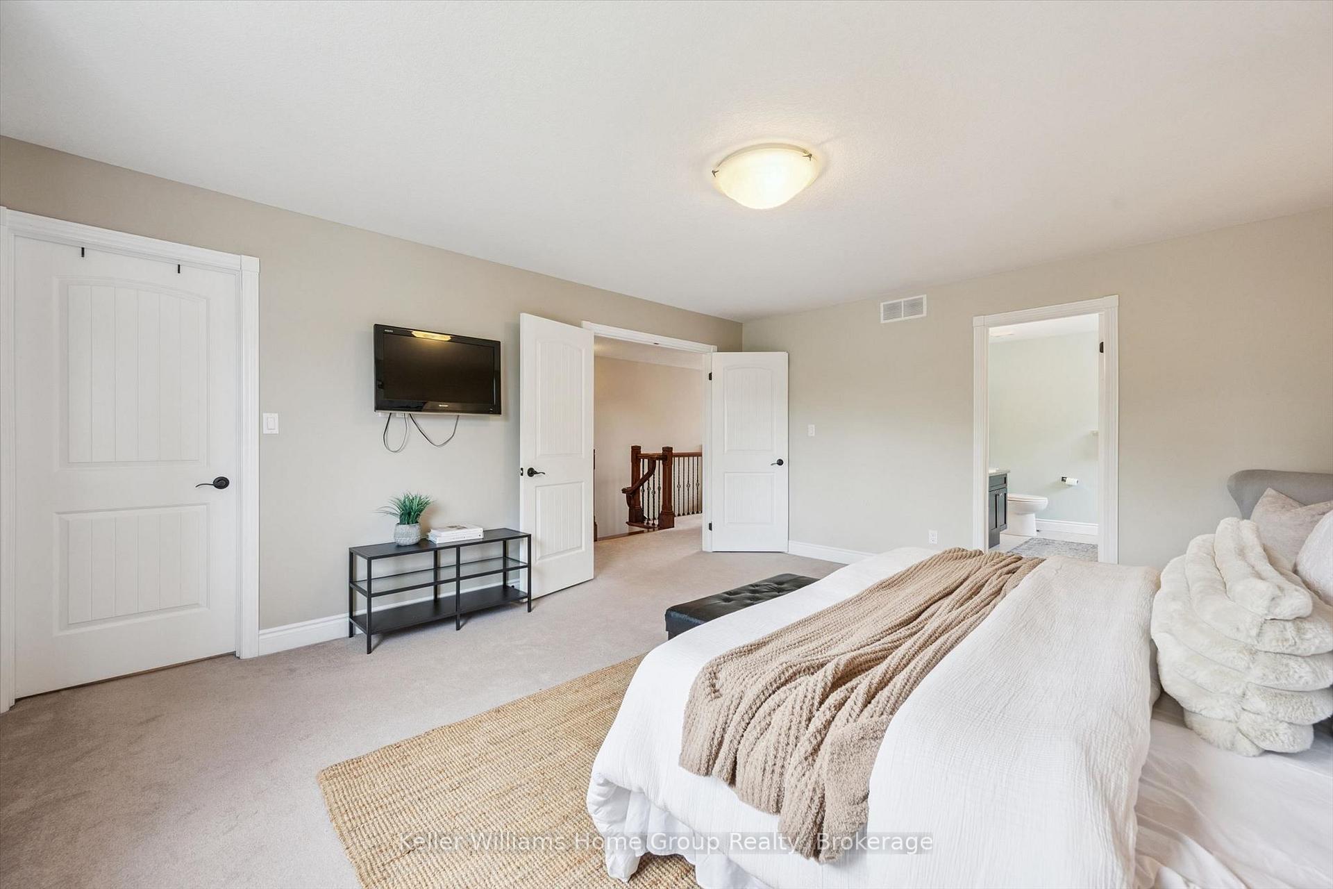 Photo 20 of 456 Kelso Drive, Waterloo, Conservation Meadows — HOMEH