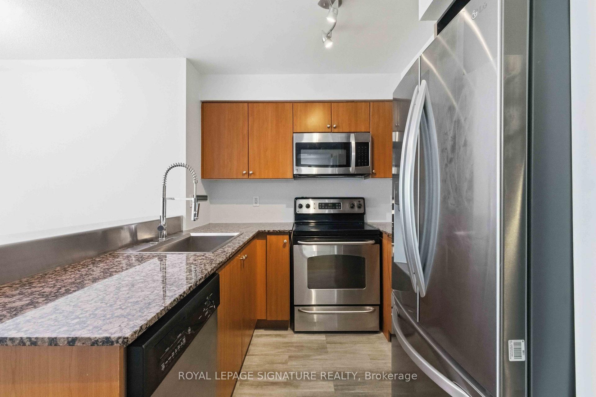 Photo 7 of Unit 1812, 185 Legion Road N, Etobicoke, Mimico — HOMEH