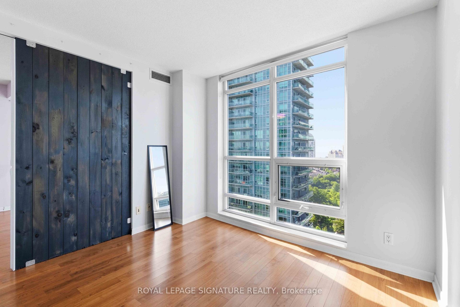 Photo 15 of Unit 1812, 185 Legion Road N, Etobicoke, Mimico — HOMEH
