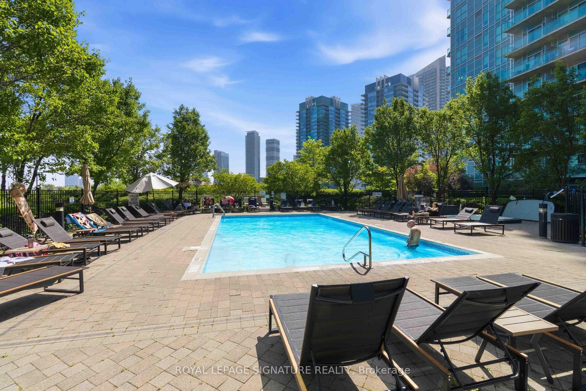 Photo 35 of Unit 1812, 185 Legion Road N, Etobicoke, Mimico — HOMEH