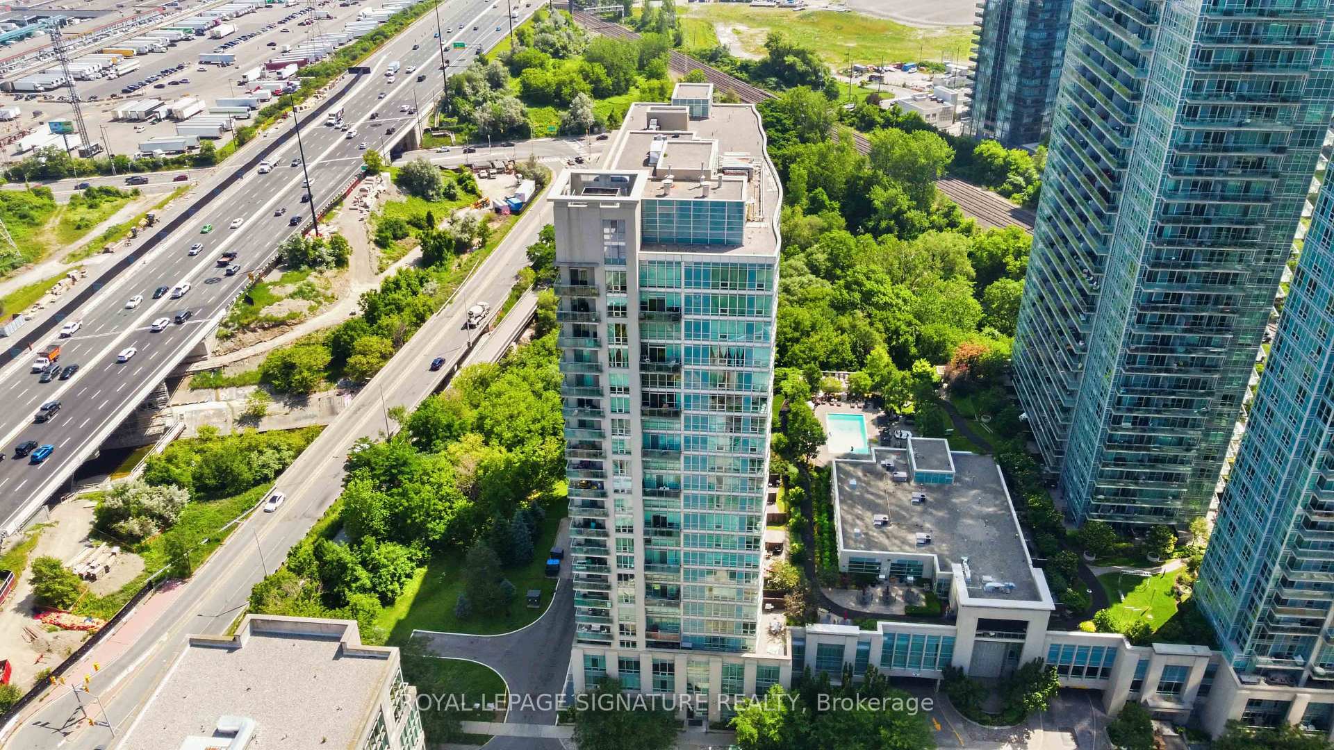 Photo 37 of Unit 1812, 185 Legion Road N, Etobicoke, Mimico — HOMEH