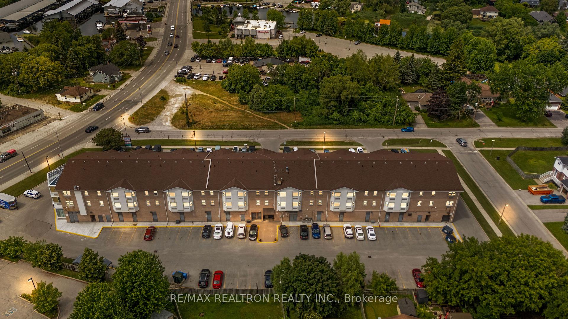 Photo 1 of Unit 315, 155 Riverglen Drive, Georgina, Keswick South — HOMEH