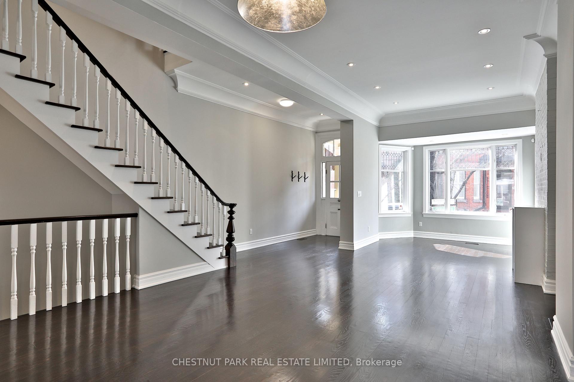 Photo 4 of 29 Draper Street, Toronto, Waterfront Communities — HOMEH