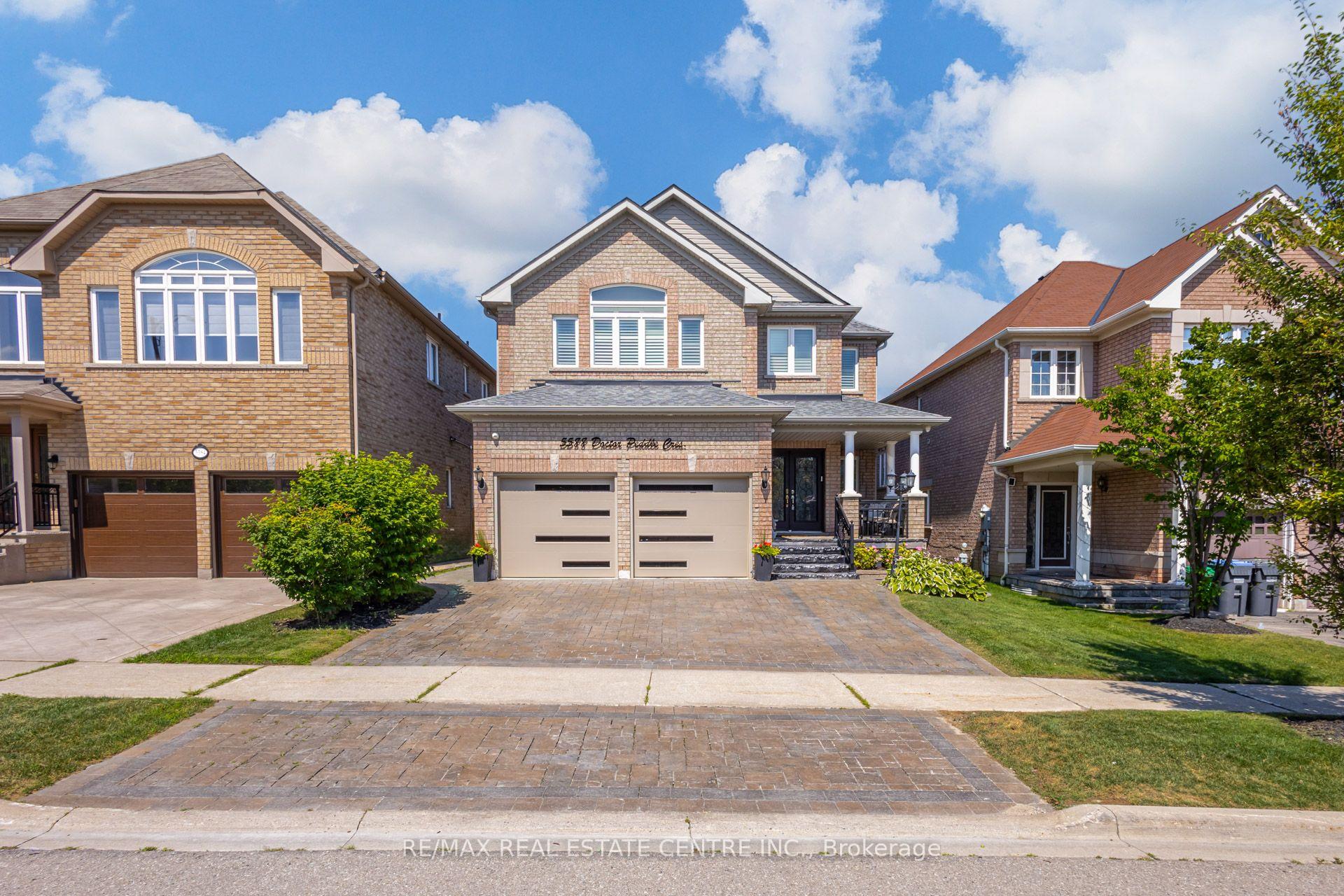 Front of 5588 Doctor Peddle Crescent
