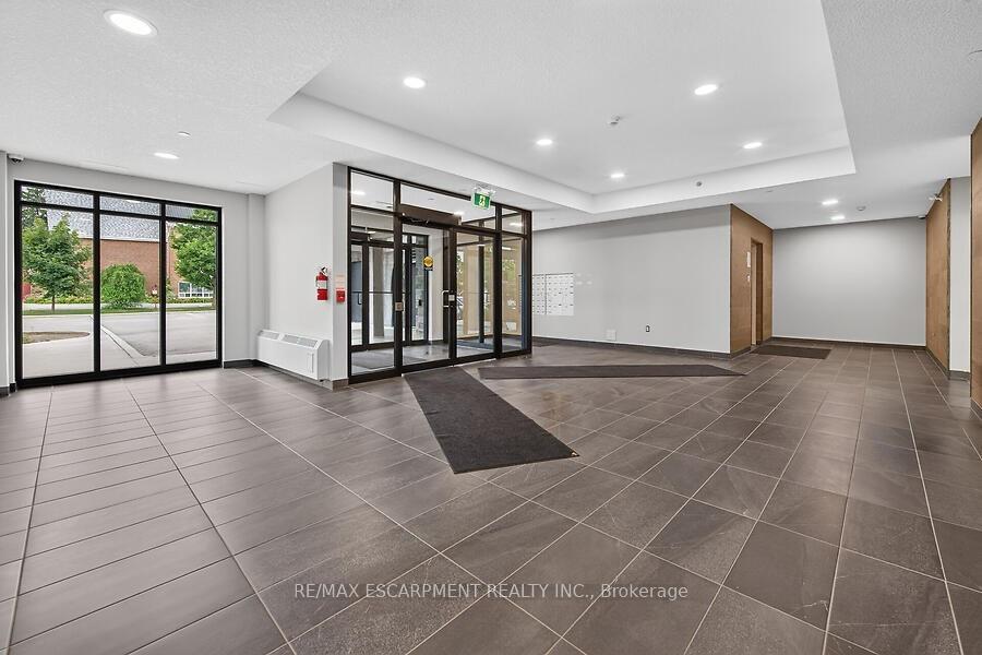 Photo 4 of Unit 208, 2605 Binbrook Road, Hamilton, Binbrook — HOMEH