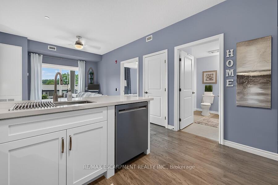 Photo 10 of Unit 208, 2605 Binbrook Road, Hamilton, Binbrook — HOMEH