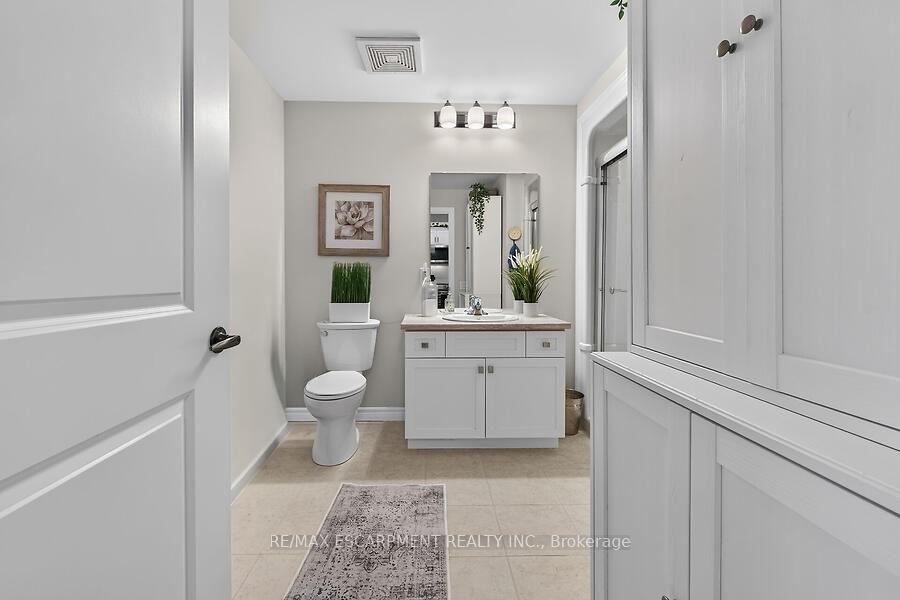 Photo 15 of Unit 208, 2605 Binbrook Road, Hamilton, Binbrook — HOMEH