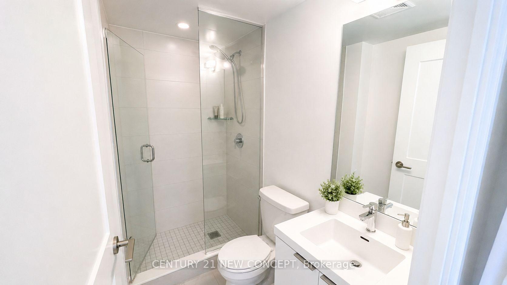 Photo 11 of Unit 1712, 8 Widmer Street, Toronto, Waterfront Communities — HOMEH
