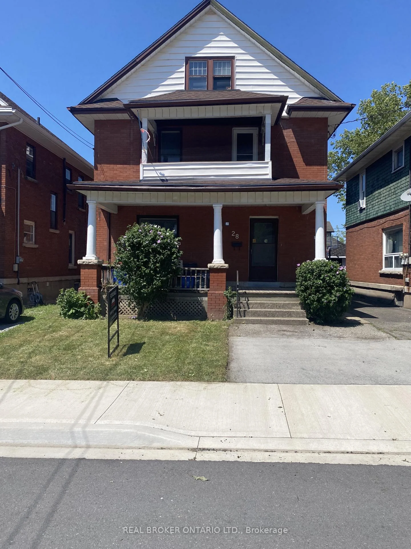 Photo 2 of 28 Grove Street, Welland, Welland Downtown — HOMEH