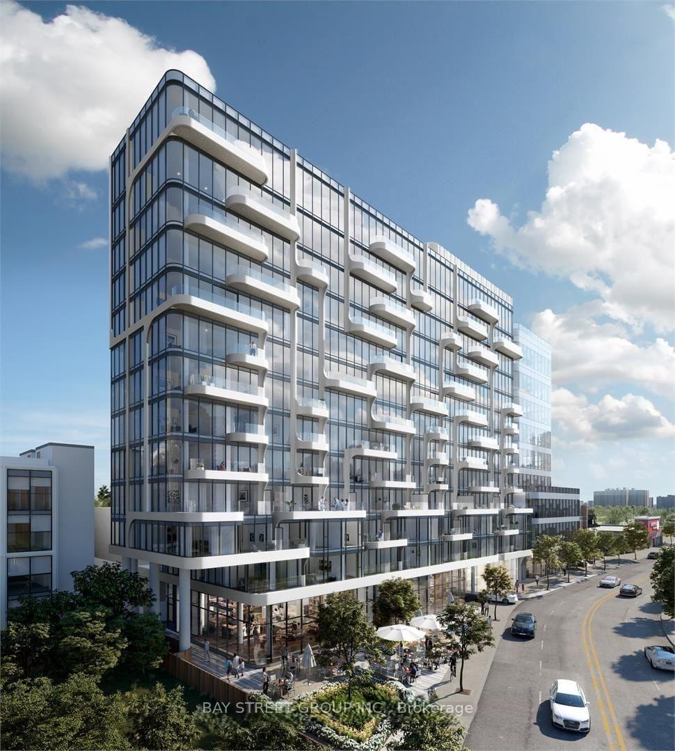 Front of Unit 610, 322 Dupont Street