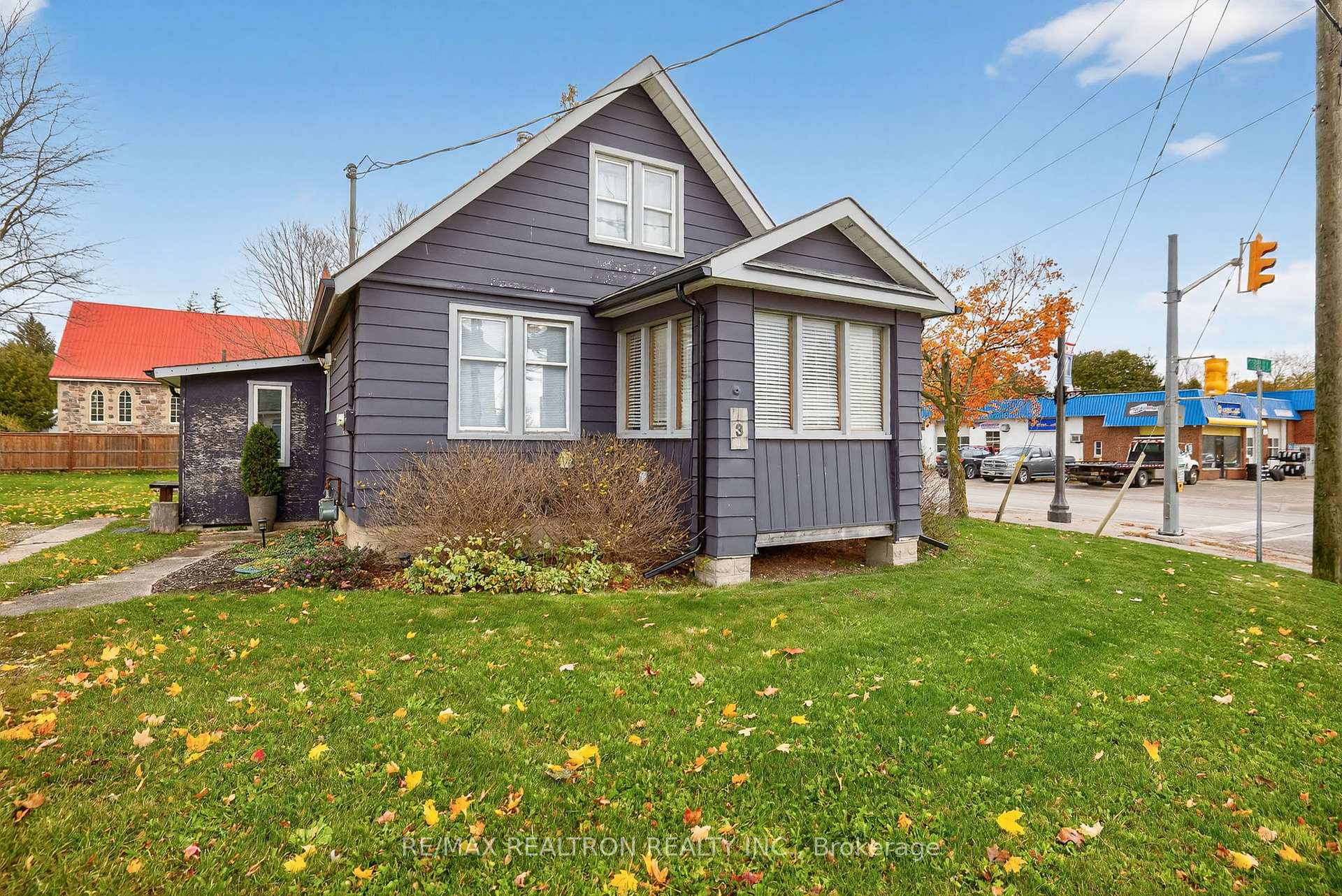 Photo 3 of 3 Elora Street N, Mapleton, Rural Mapleton — HOMEH