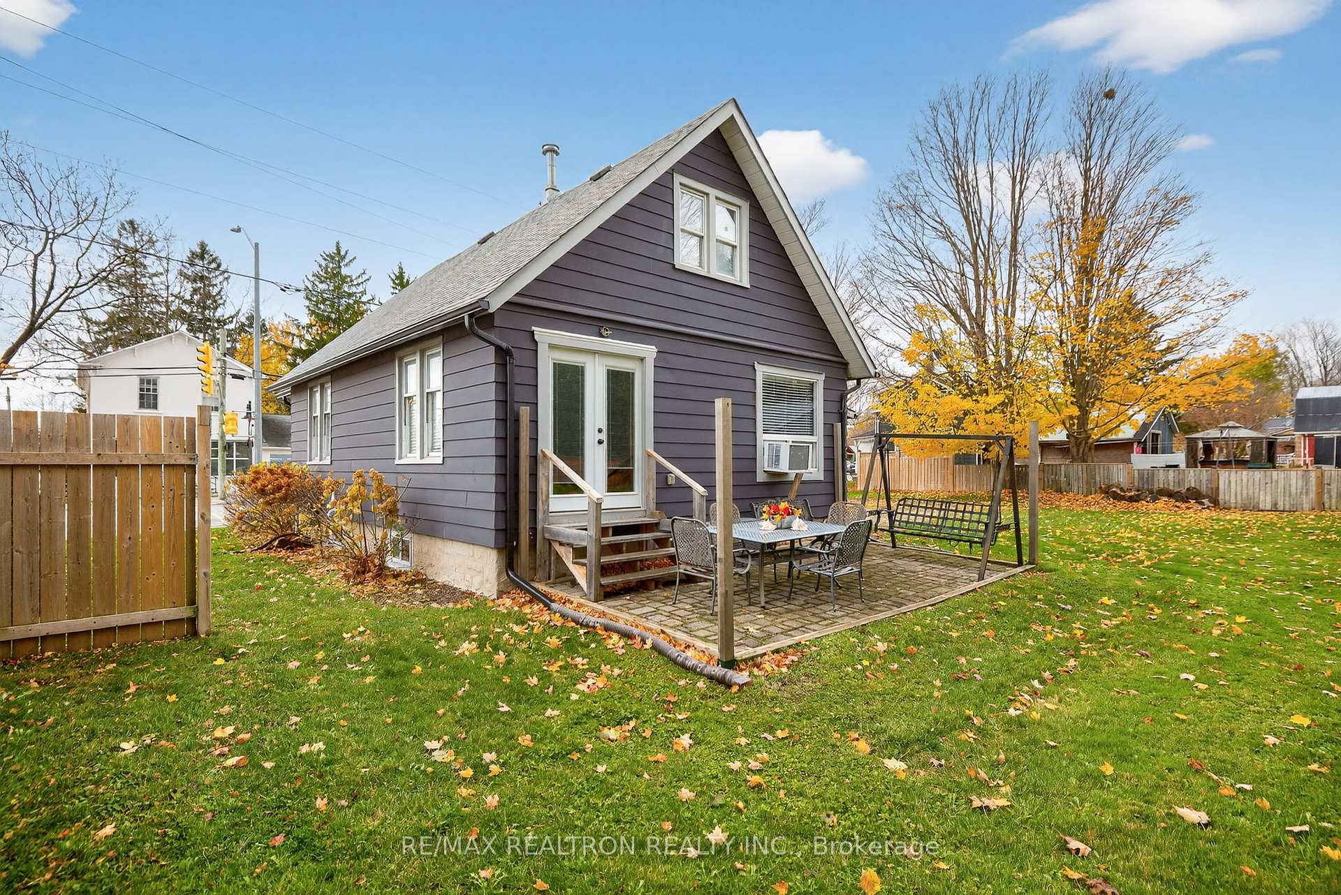 Photo 32 of 3 Elora Street N, Mapleton, Rural Mapleton — HOMEH