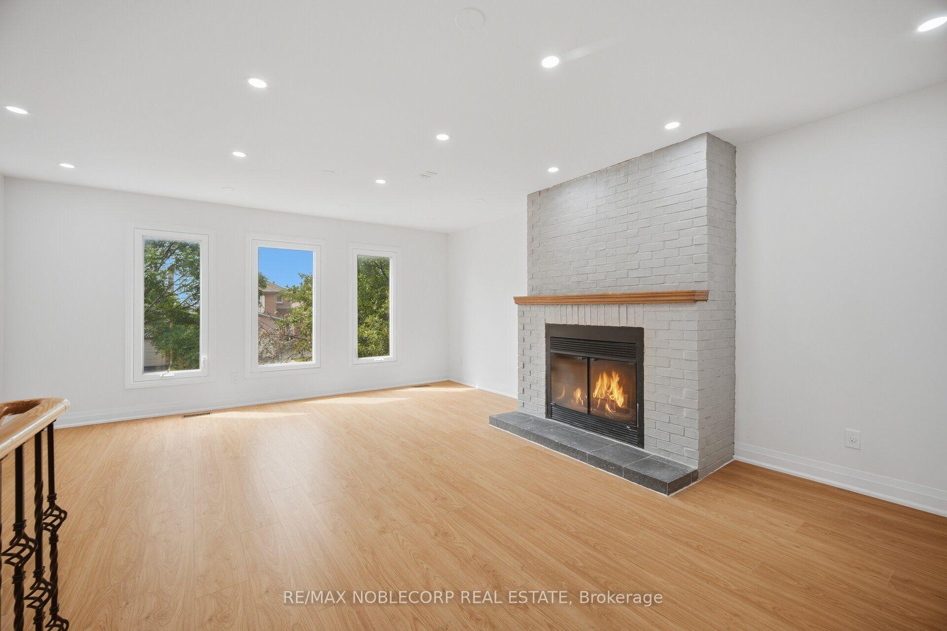 Photo 8 of 66 Cinrickbar Drive, Etobicoke, West Humber-Clairville — HOMEH