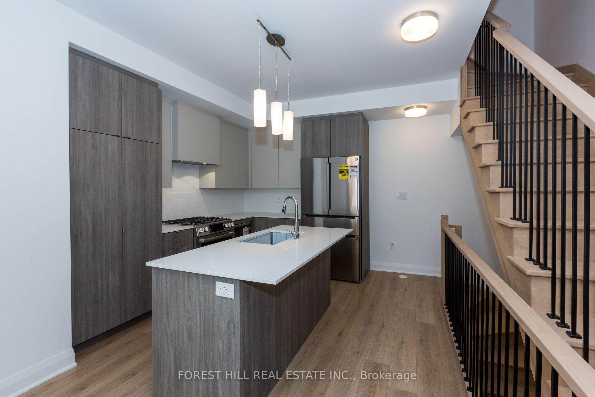Photo 3 of 138 Alton Crescent, Vaughan, Uplands — HOMEH