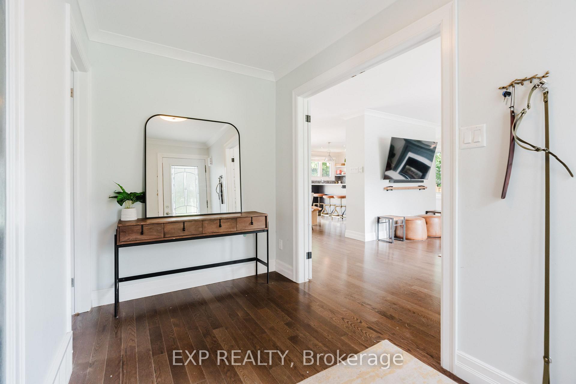 Photo 3 of 2136 Fillmore Crescent, Ottawa, Beacon Hill North — HOMEH