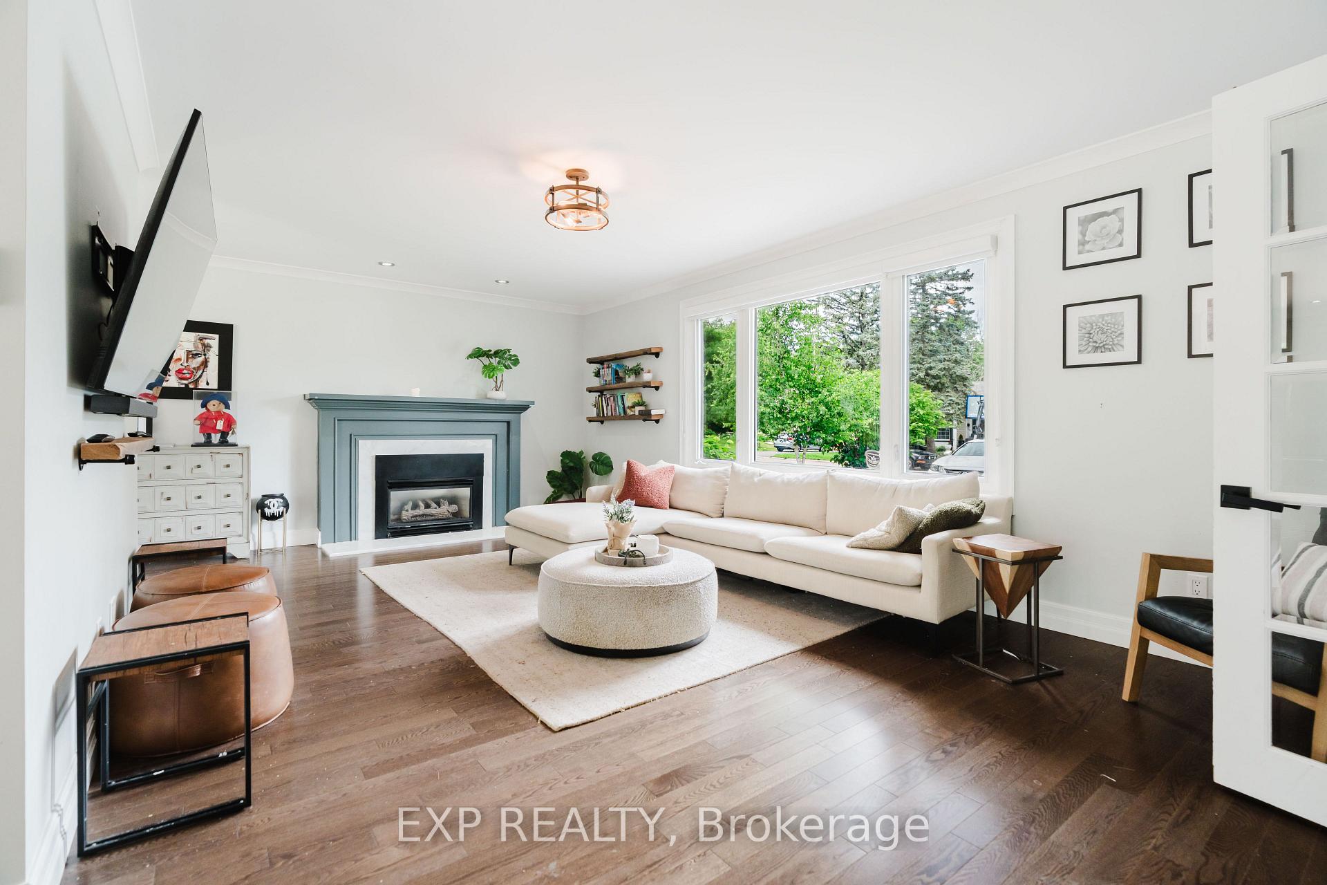 Photo 7 of 2136 Fillmore Crescent, Ottawa, Beacon Hill North — HOMEH