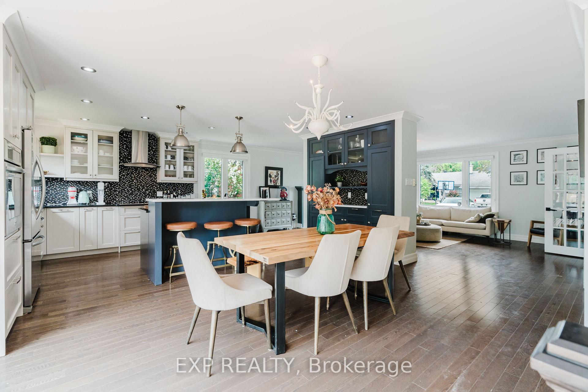 Photo 11 of 2136 Fillmore Crescent, Ottawa, Beacon Hill North — HOMEH