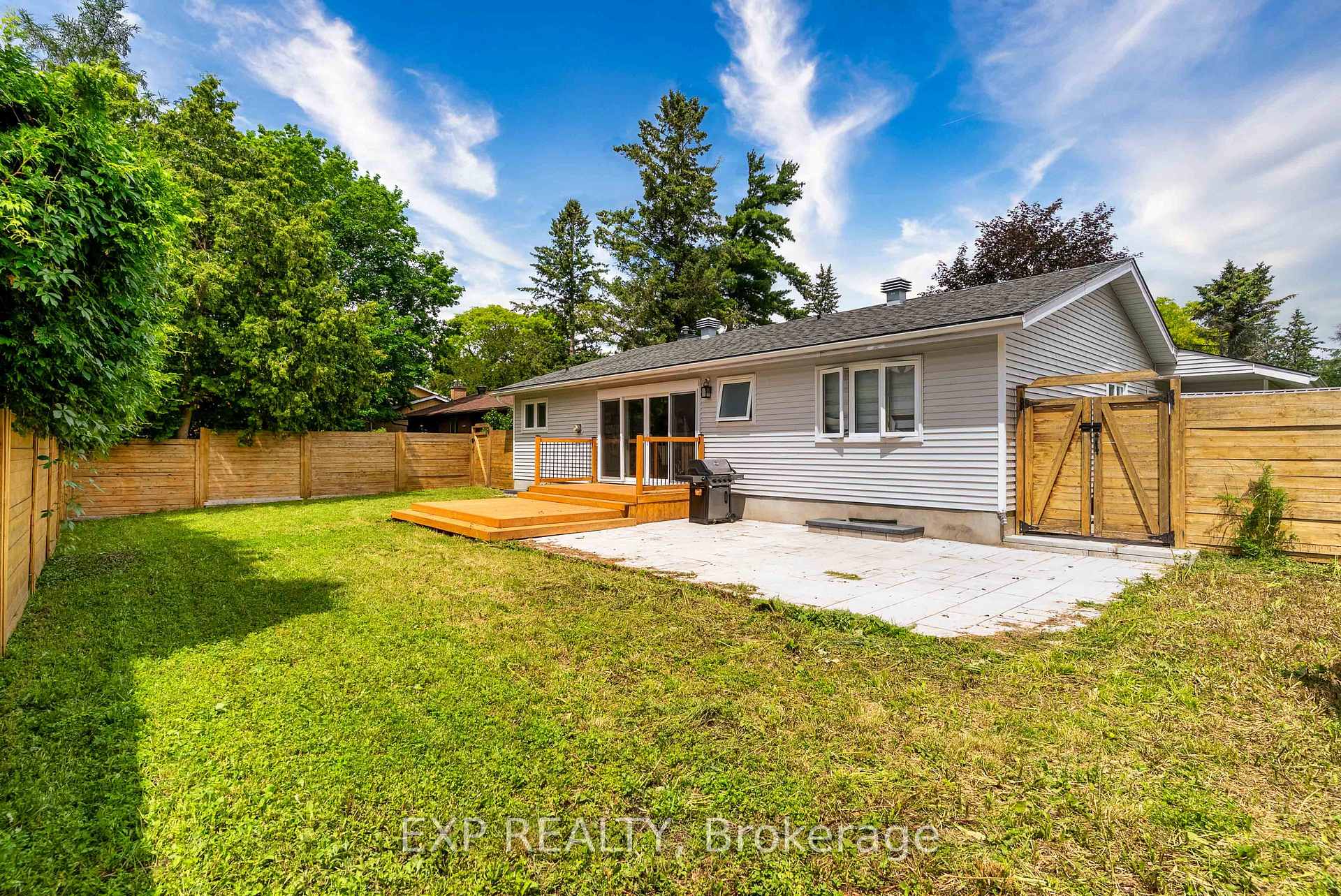 Photo 37 of 2136 Fillmore Crescent, Ottawa, Beacon Hill North — HOMEH