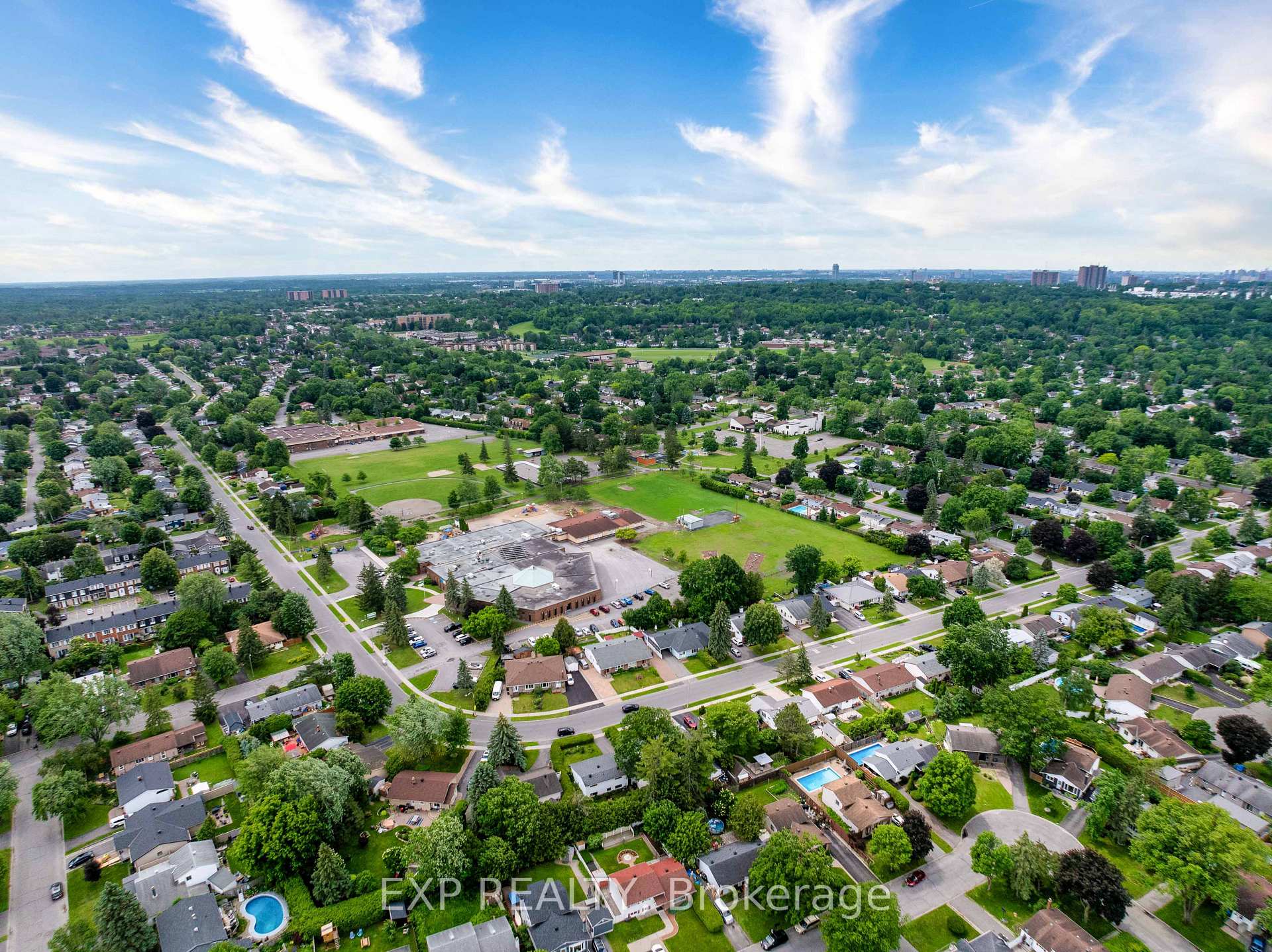 Photo 41 of 2136 Fillmore Crescent, Ottawa, Beacon Hill North — HOMEH