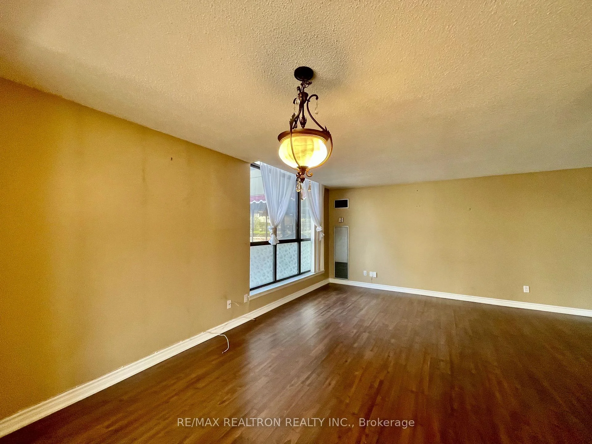 Photo 13 of Unit 114, 55 Bamburgh Circle, Scarborough, Steeles — HOMEH