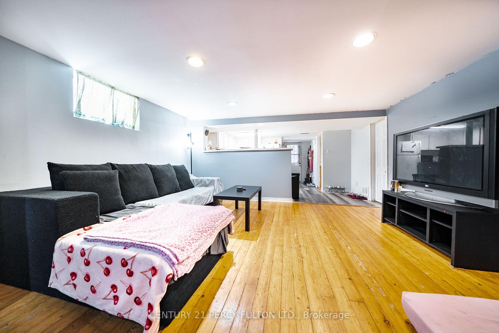 Photo 27 of 74 St. Dunstan Drive, Scarborough, Oakridge — HOMEH