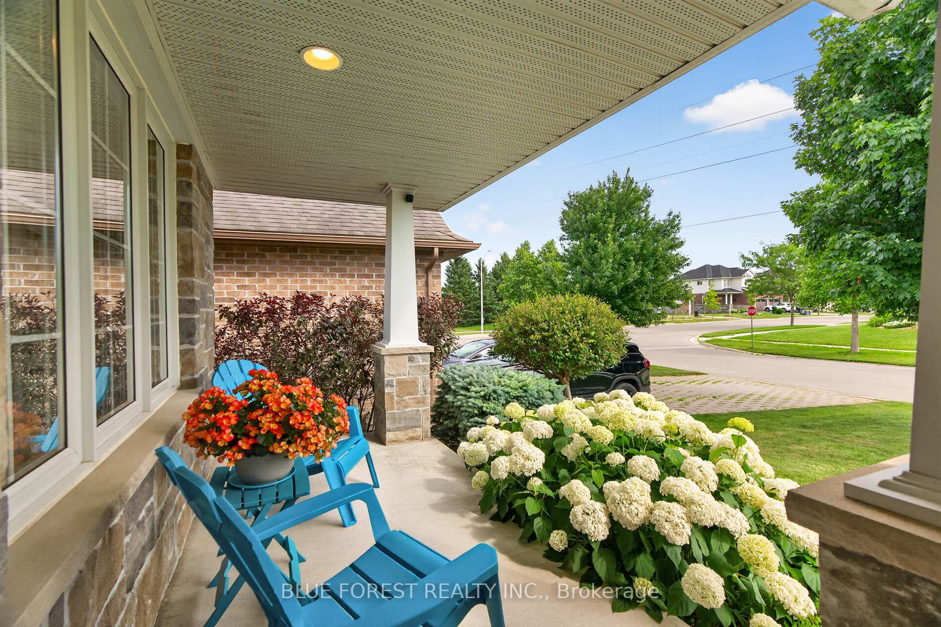 Photo 4 of 3 Sutherland Court, St. Thomas — HOMEH