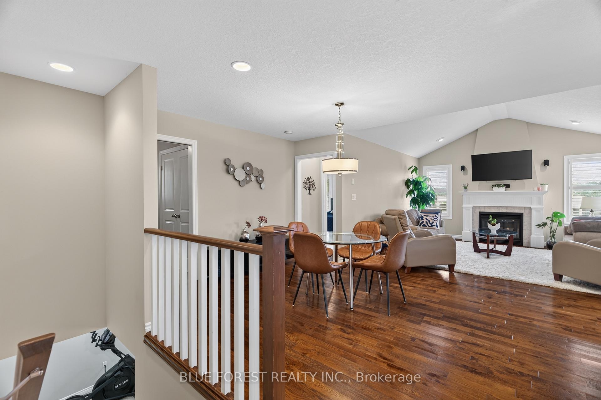 Photo 11 of 3 Sutherland Court, St. Thomas — HOMEH