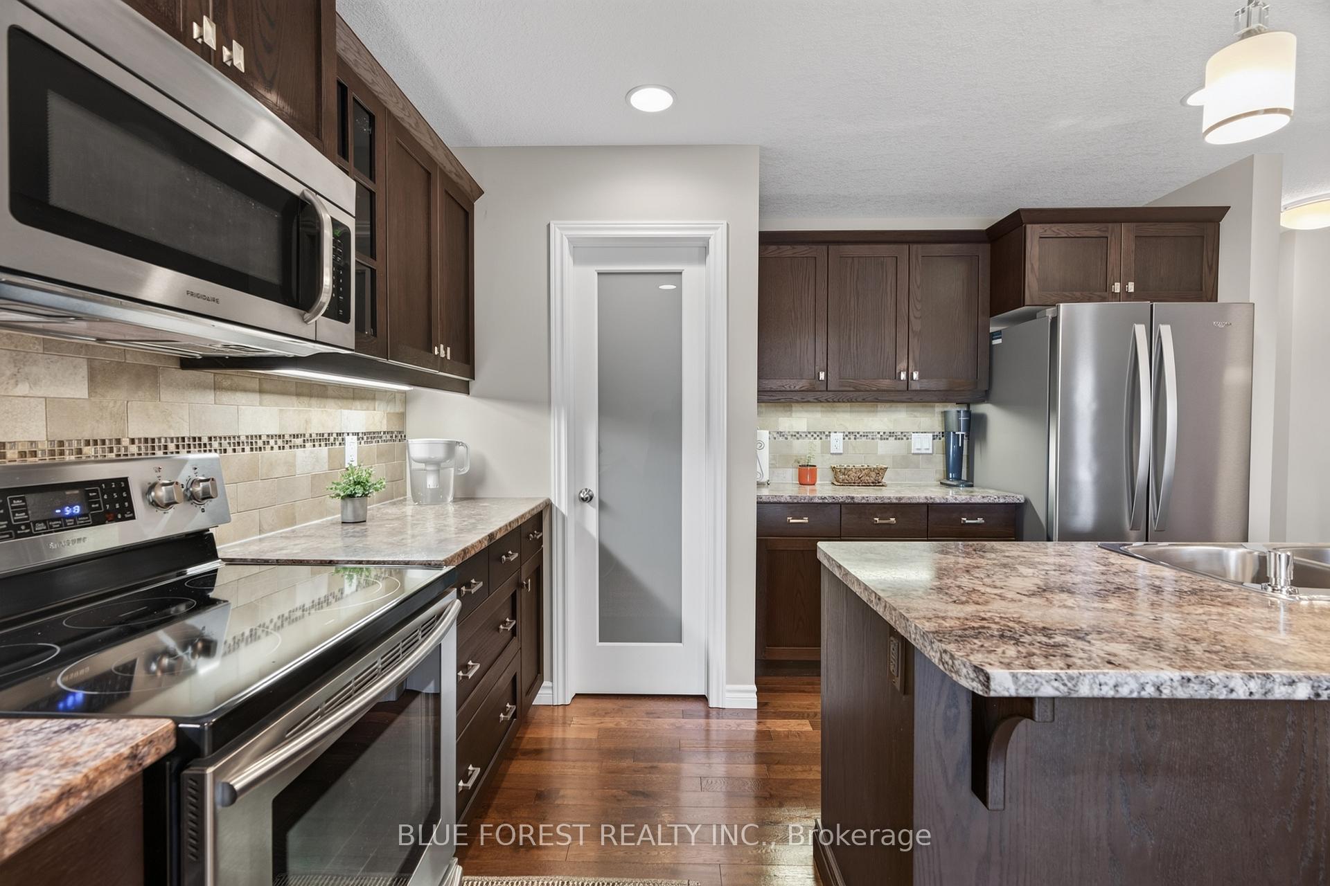 Photo 17 of 3 Sutherland Court, St. Thomas — HOMEH