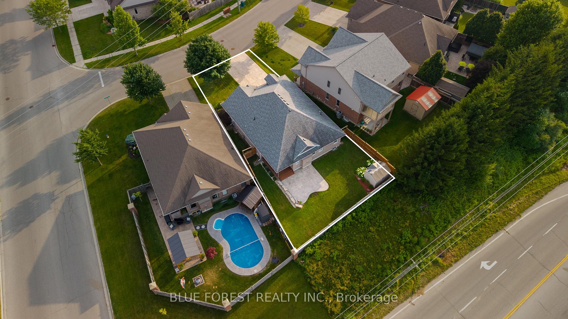 Photo 39 of 3 Sutherland Court, St. Thomas — HOMEH