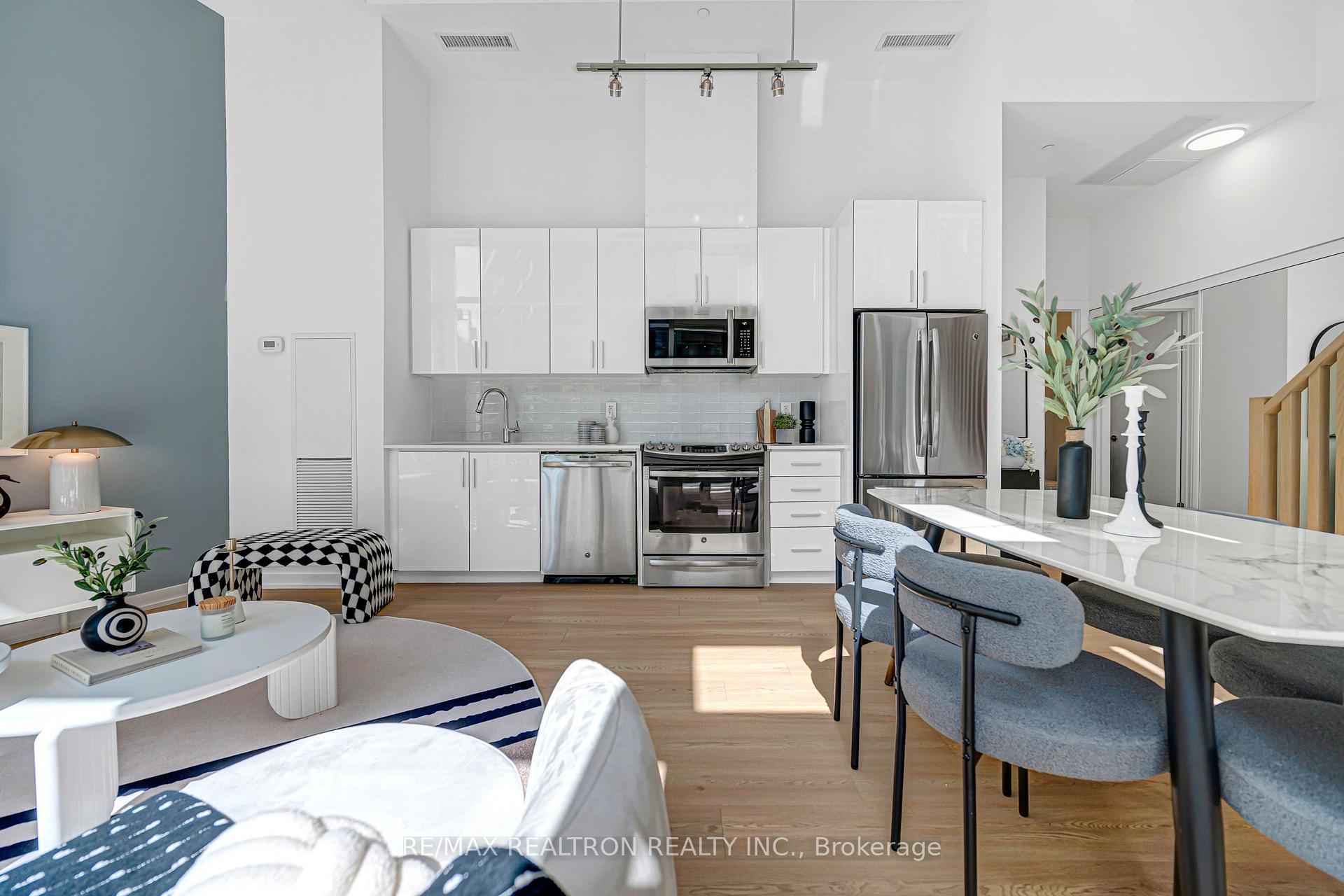 Photo 10 of Unit TH12, 20 Bruyeres Mews, Toronto, Waterfront Communities — HOMEH