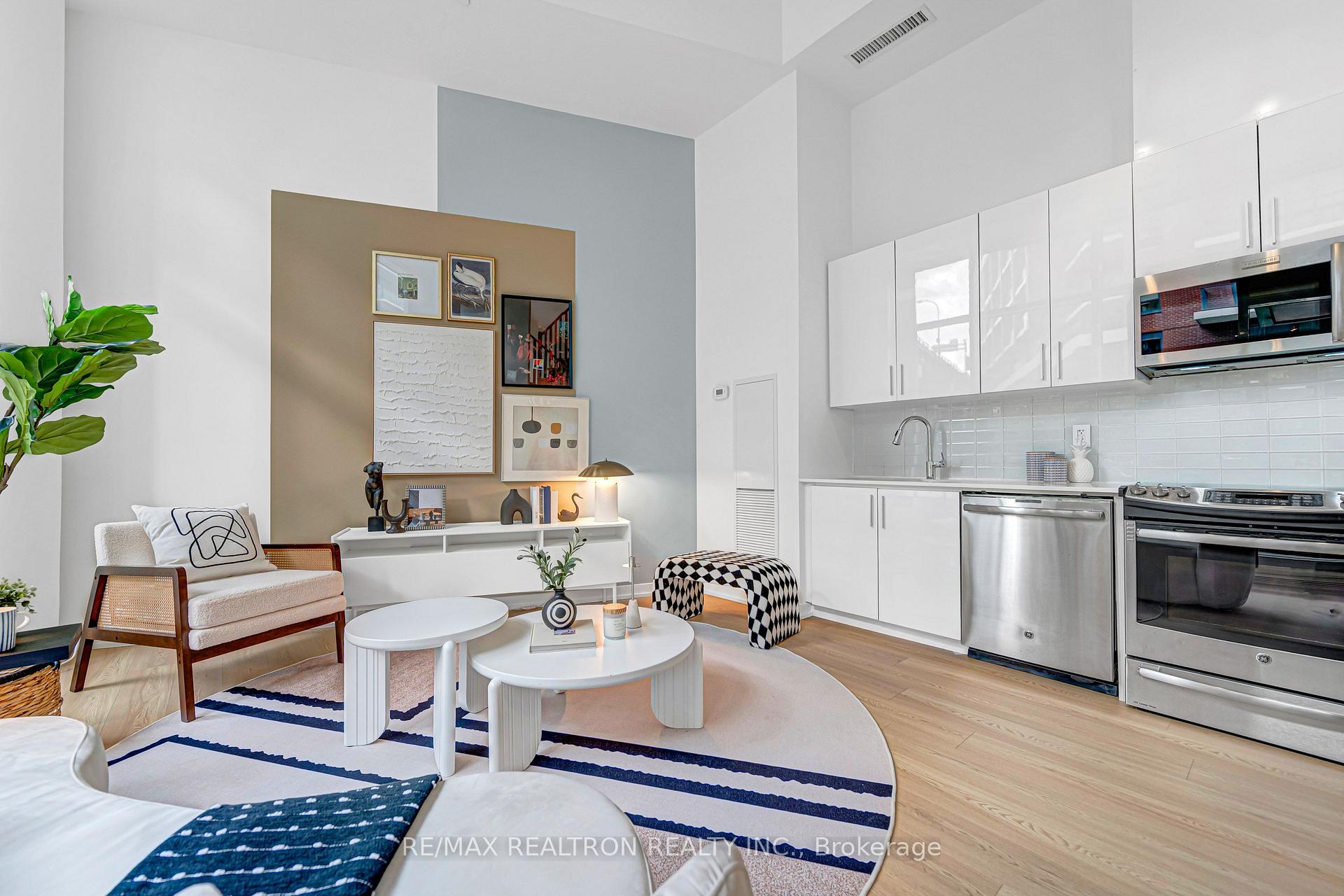 Photo 16 of Unit TH12, 20 Bruyeres Mews, Toronto, Waterfront Communities — HOMEH