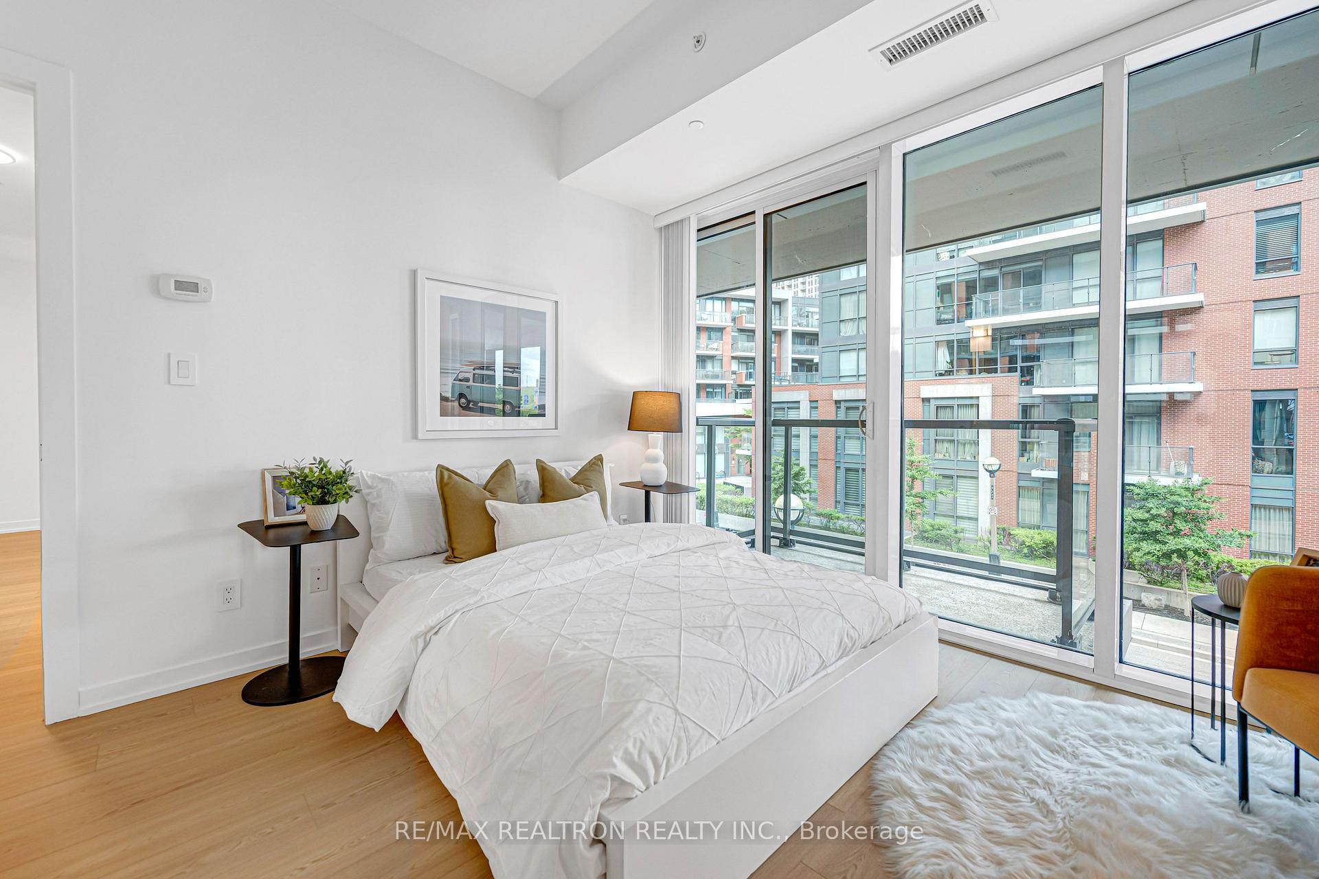 Photo 23 of Unit TH12, 20 Bruyeres Mews, Toronto, Waterfront Communities — HOMEH