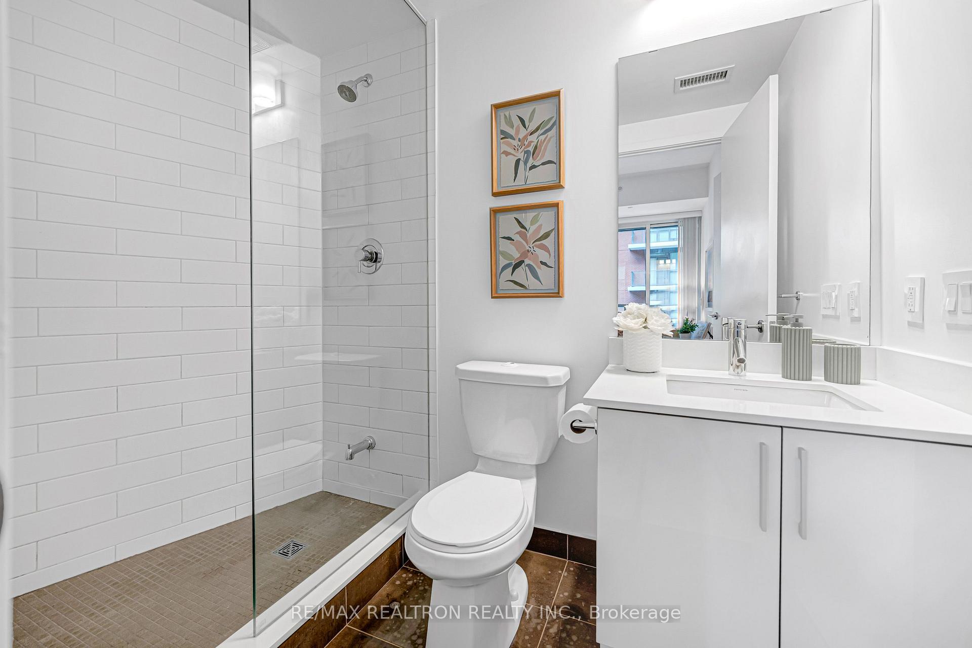 Photo 25 of Unit TH12, 20 Bruyeres Mews, Toronto, Waterfront Communities — HOMEH