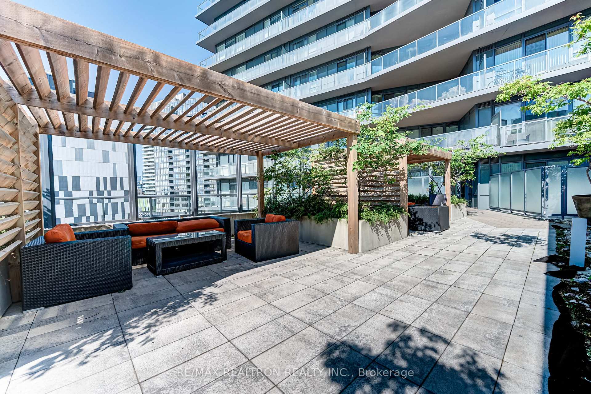 Photo 37 of Unit TH12, 20 Bruyeres Mews, Toronto, Waterfront Communities — HOMEH