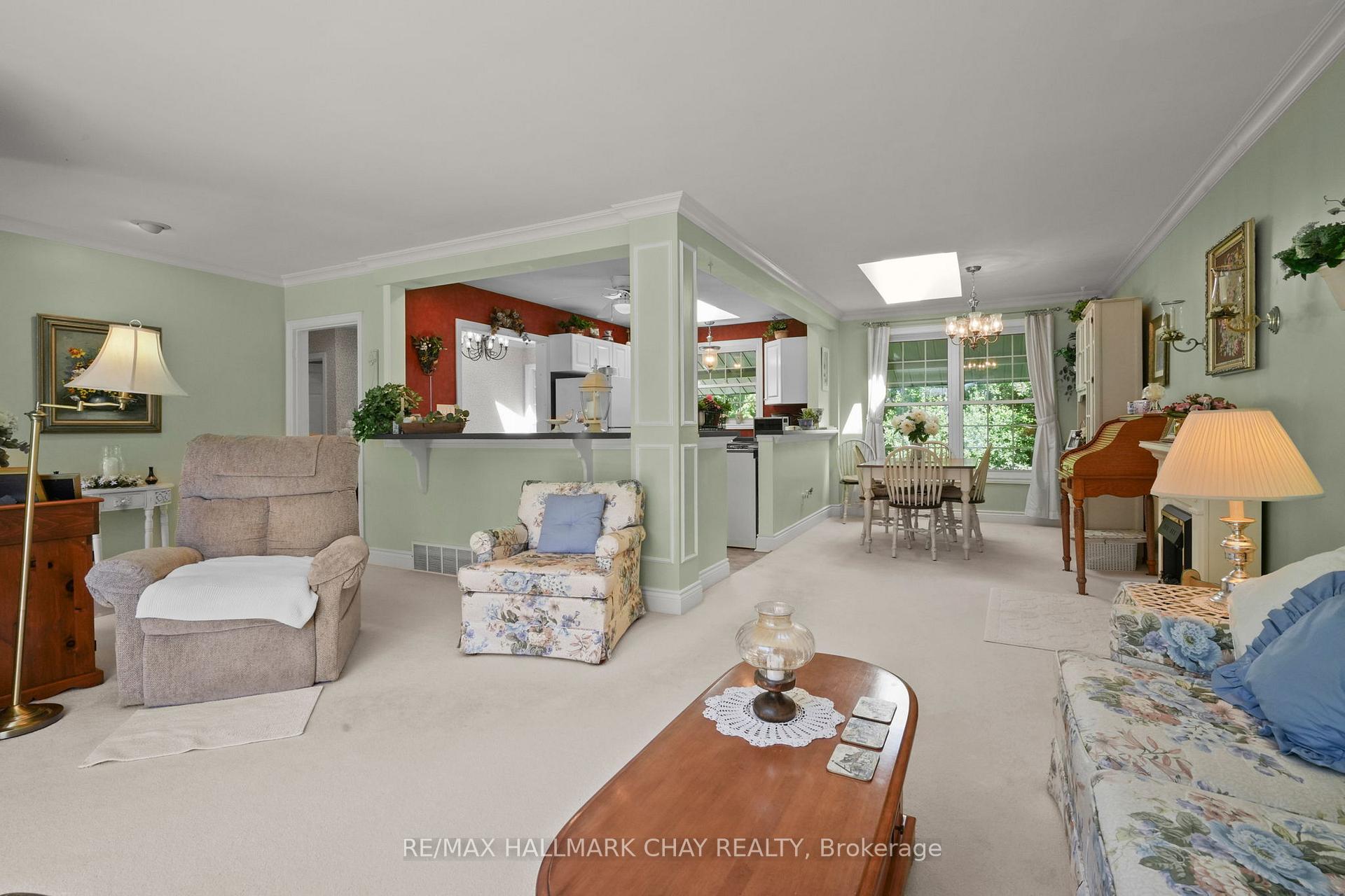 Photo 10 of 34 Elm Street, New Tecumseth, Alliston — HOMEH