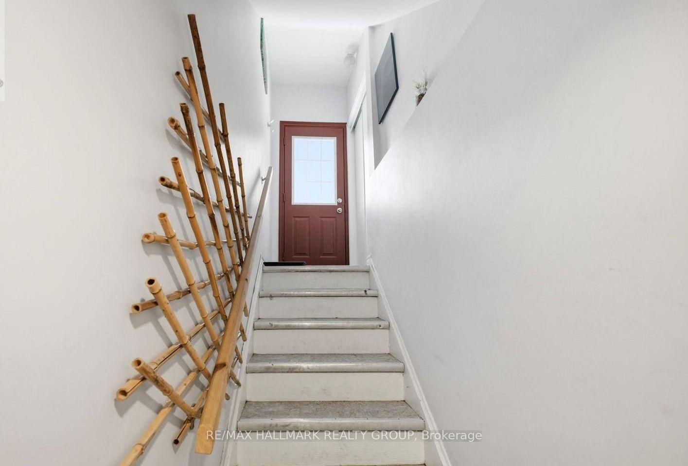 Photo 2 of Unit B, 172 Cobourg Street, Ottawa, Sandy Hill — HOMEH