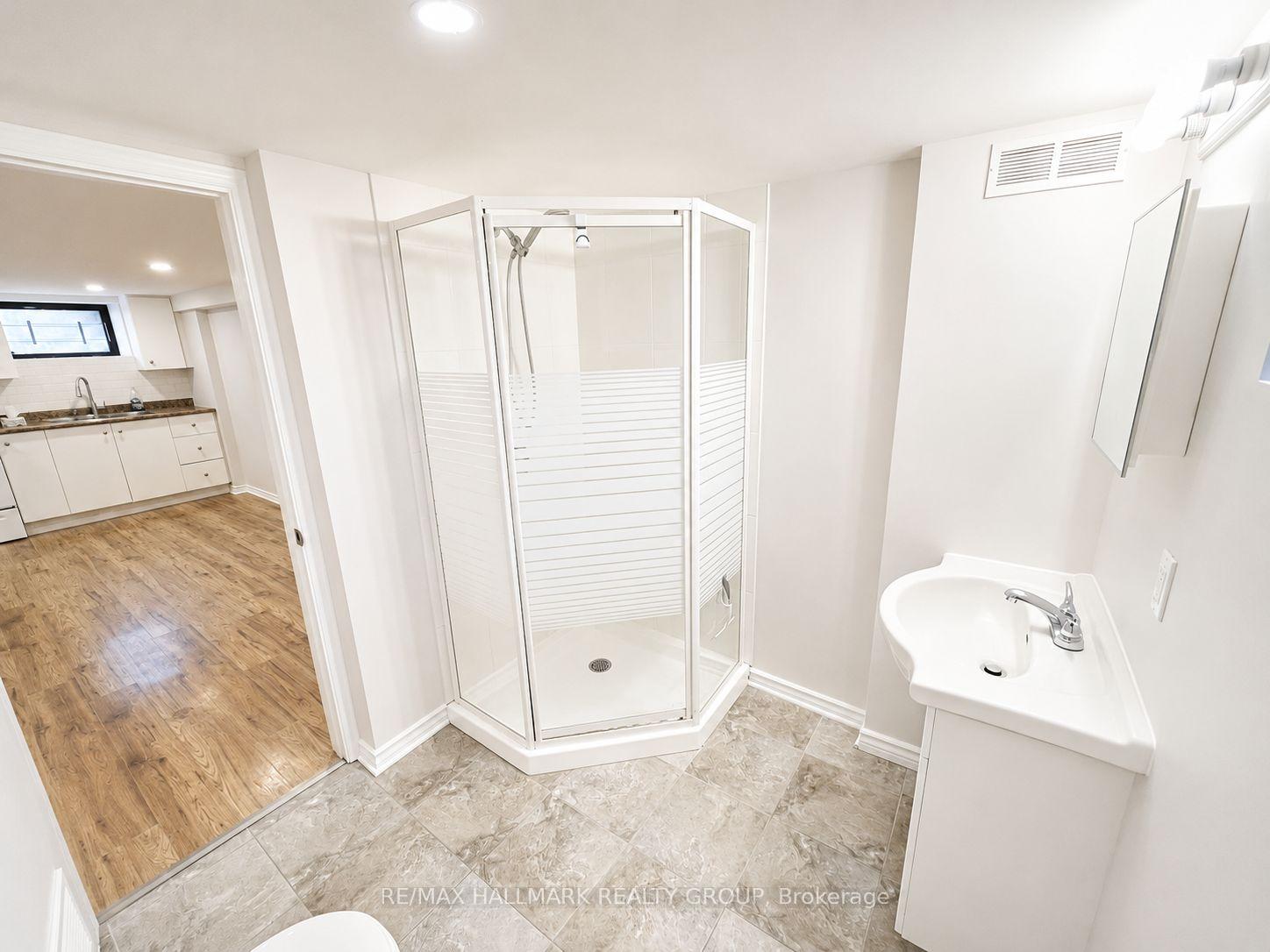 Photo 6 of Unit B, 172 Cobourg Street, Ottawa, Sandy Hill — HOMEH