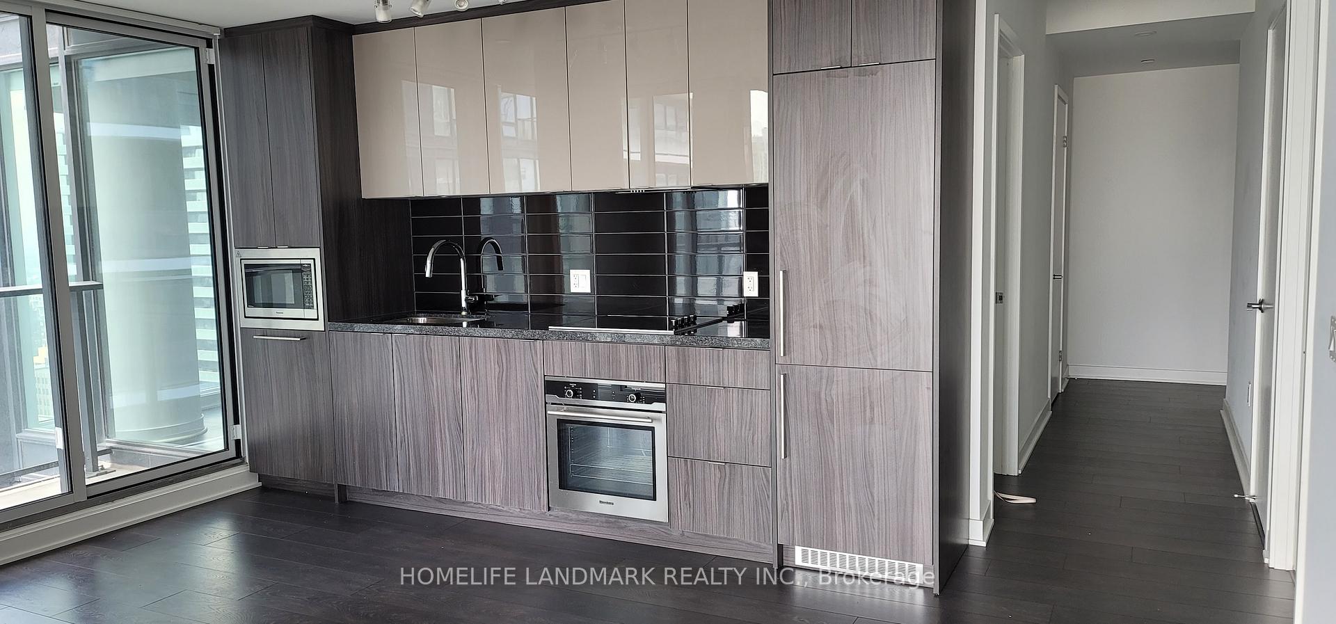 Photo 6 of Unit 3202, 125 Blue Jays Way, Toronto, Waterfront Communities — HOMEH