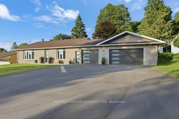 Photo of 158 Bridge Street W
