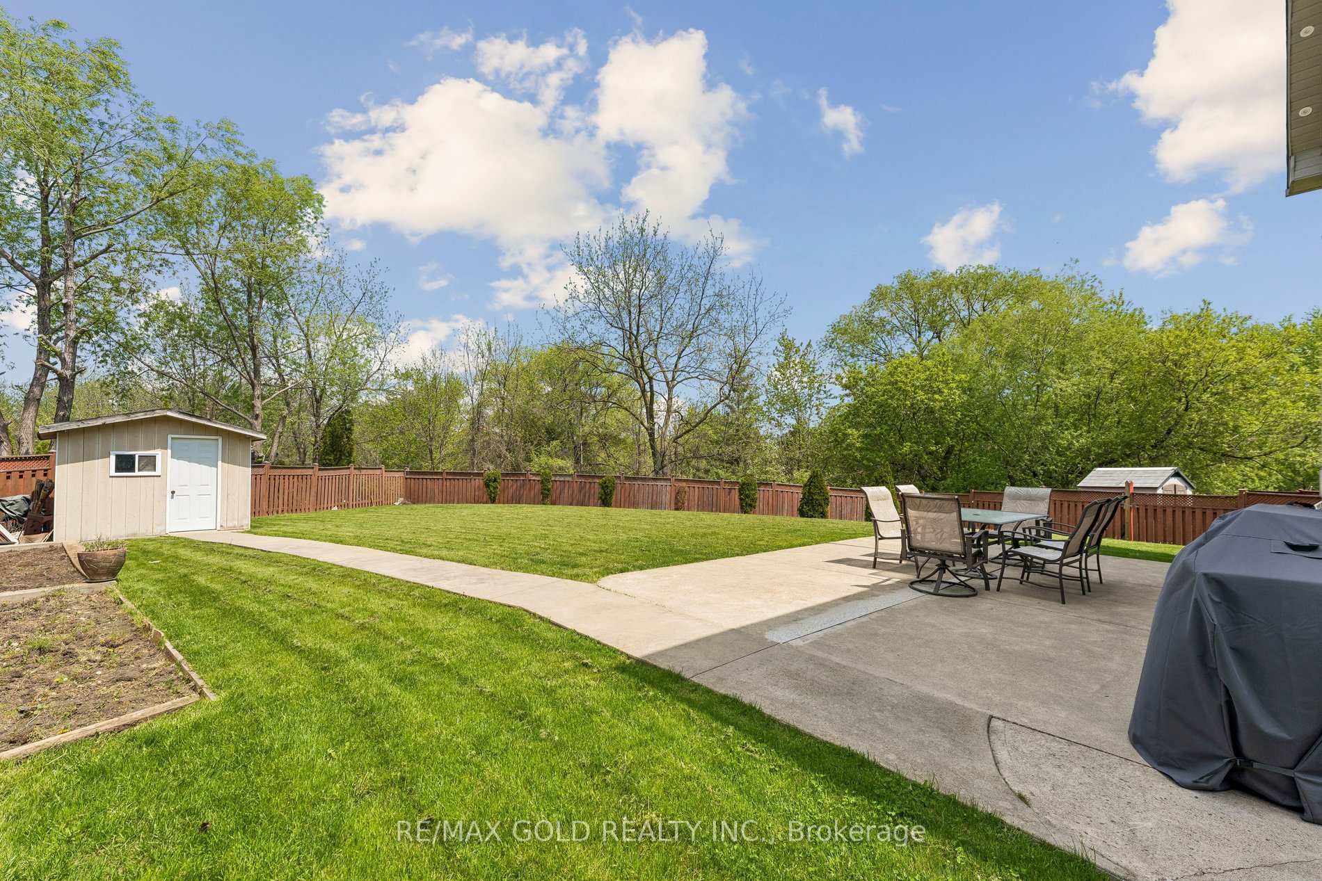 Photo 2 of 74 Avalanche Crescent, Brampton, Bram East — HOMEH