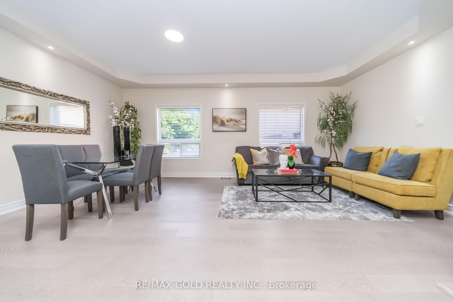 Photo 6 of 74 Avalanche Crescent, Brampton, Bram East — HOMEH