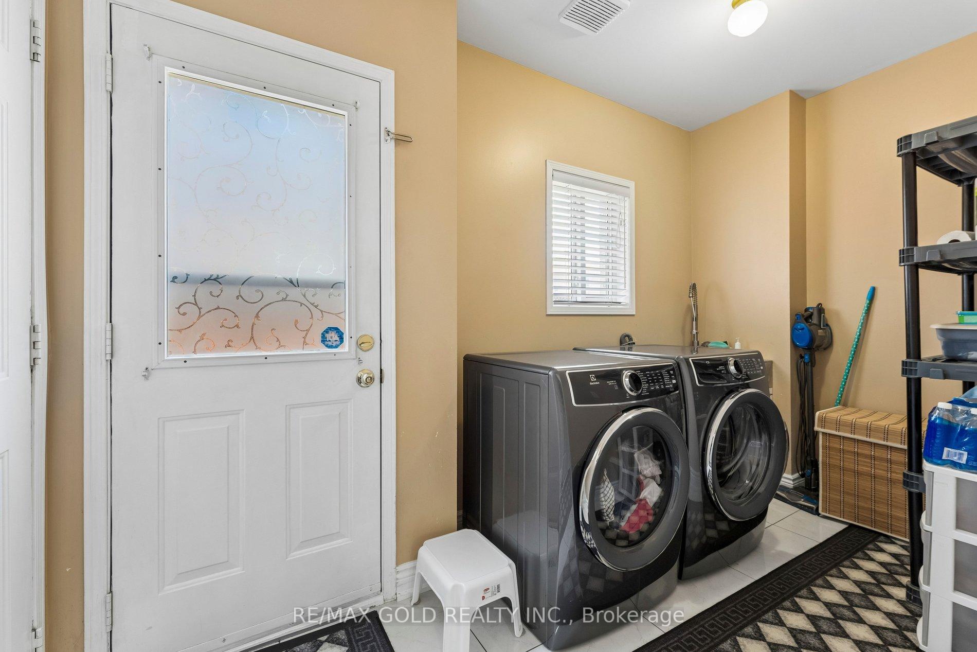 Photo 16 of 74 Avalanche Crescent, Brampton, Bram East — HOMEH